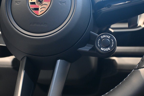 Porsche Panamera 4 23 of 28