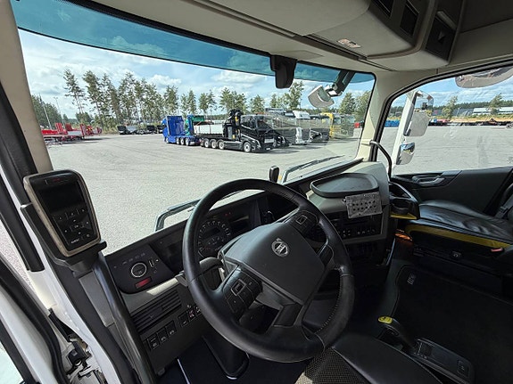 Volvo FH16 650 Tridem lastväxlare med kompressor 10 of 12