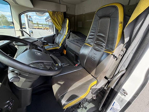 Volvo FH16 650 Tridem lastväxlare med kompressor 11 of 12