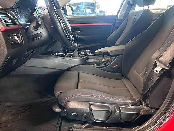 BMW 320d 13 of 13