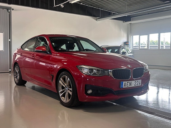 BMW 320d 2 of 13