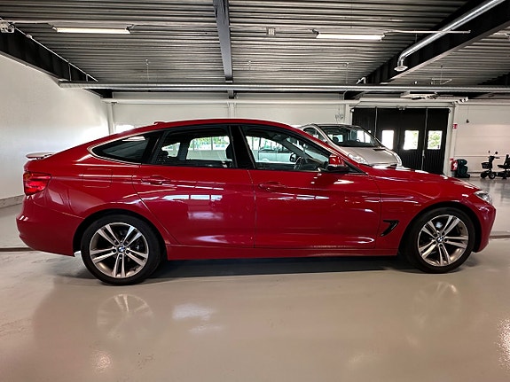 BMW 320d 6 of 13
