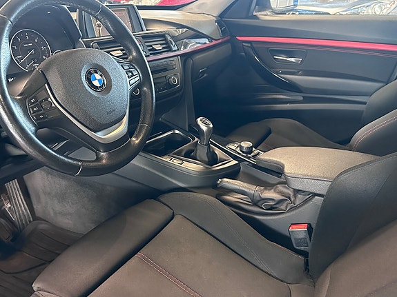 BMW 320d 12 of 13