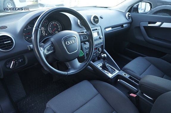 Audi A3 8 of 12