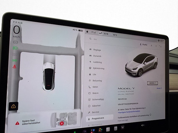 Tesla Model Y 22 of 30