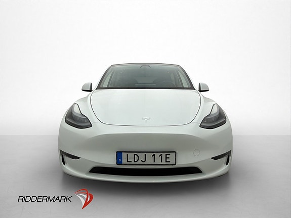 Tesla Model Y 3 of 30