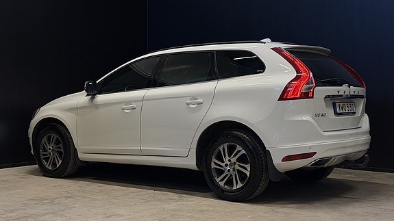 Volvo XC60 5 of 25