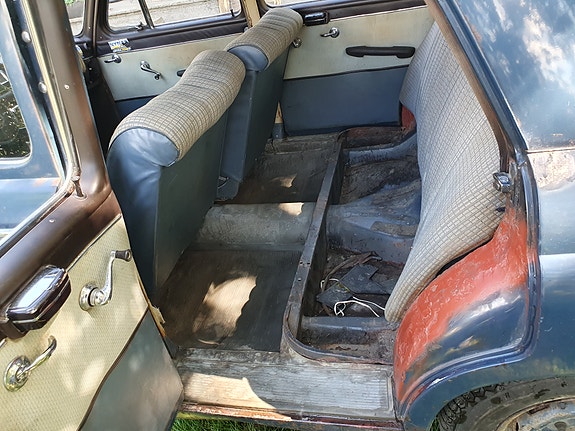 Mercedes-Benz 180 B 5 of 7