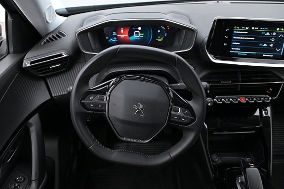 Peugeot e-2008 7 of 27