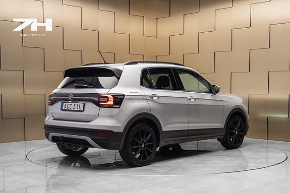 Volkswagen T-Cross 5 of 17