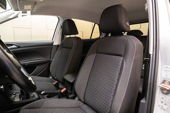 Volkswagen T-Cross 13 of 17