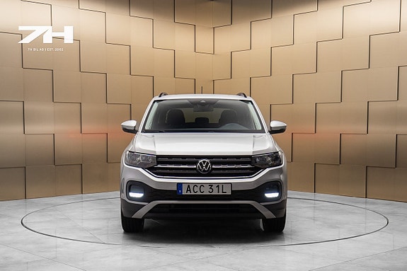 Volkswagen T-Cross 8 of 17