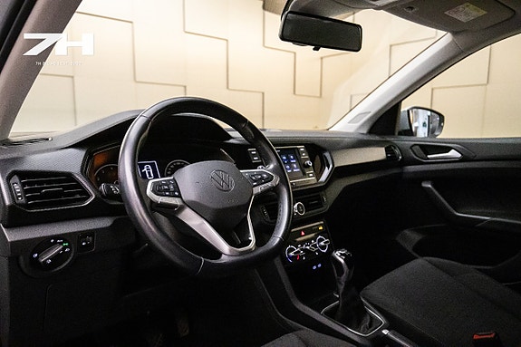 Volkswagen T-Cross 9 of 17
