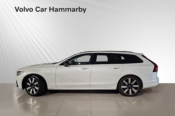 Volvo V90 3 of 17