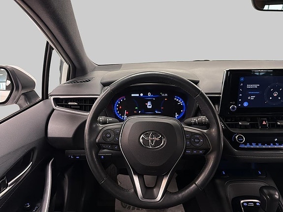 Toyota Corolla 9 of 11