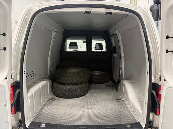 Volkswagen Caddy Maxi 12 of 13