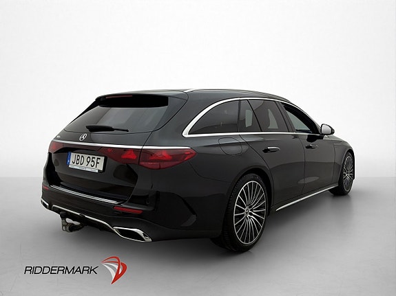Mercedes-Benz E300 8 of 30