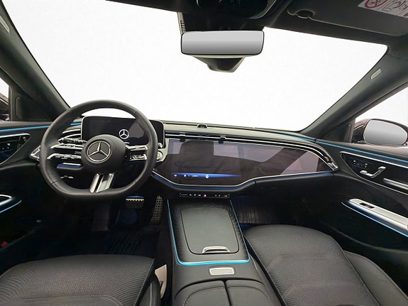 Mercedes-Benz E300 12 of 30