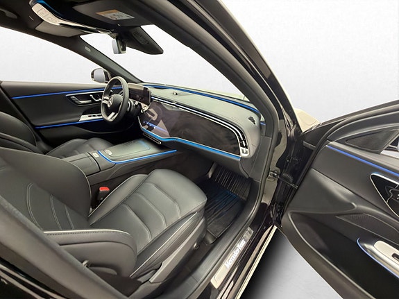 Mercedes-Benz E300 13 of 30