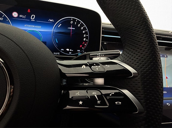 Mercedes-Benz E300 19 of 30