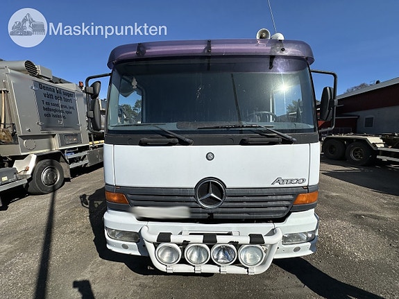 Mercedes 1223 skåpbil 2 of 27