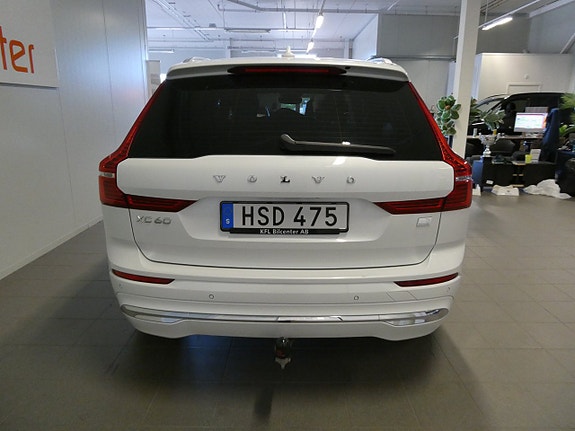 Volvo XC60 5 of 23