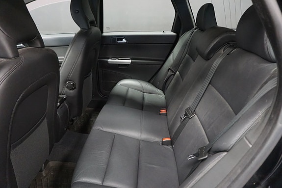 Volvo V50 15 of 18