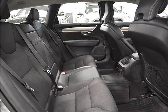 Volvo V90 13 of 27