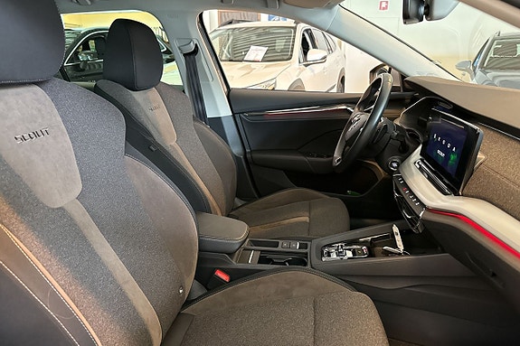 Skoda Octavia Scout 12 of 17