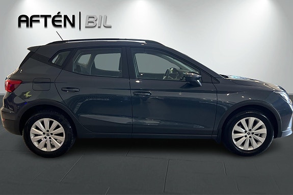 Seat Arona 8 of 23