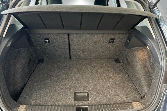 Seat Arona 18 of 23