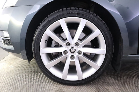 Skoda Octavia 9 of 21