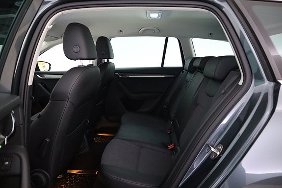 Skoda Octavia 12 of 21