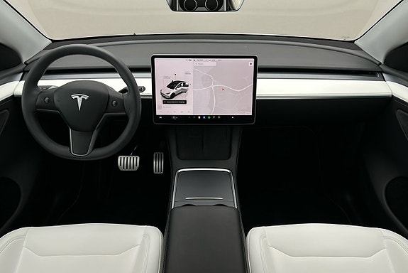 Tesla Model Y 3 of 3