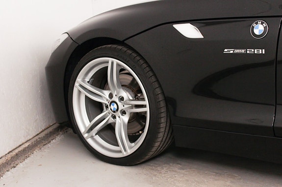 BMW Z4 8 of 21