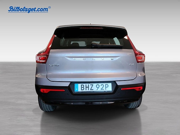 Volvo XC40 6 of 11
