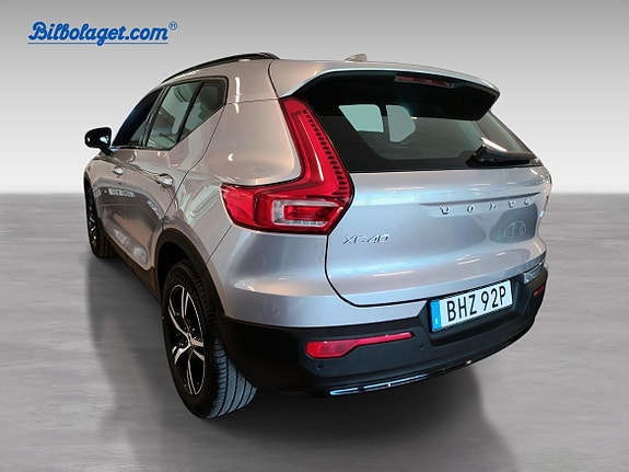 Volvo XC40 3 of 11