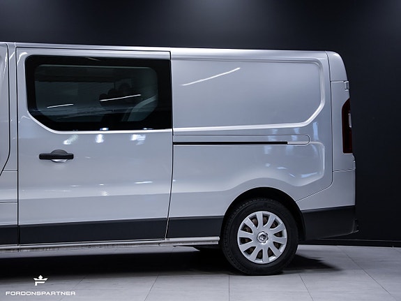 Renault Trafic 4 of 28