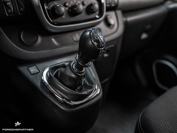 Renault Trafic 17 of 28