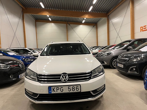 Volkswagen Passat 8 of 18