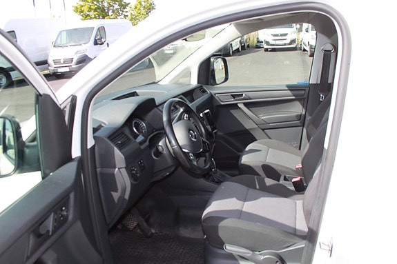 Volkswagen Caddy 8 of 11