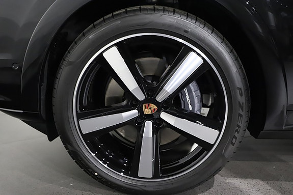 Porsche Cayenne 20 of 21