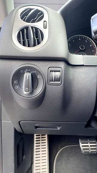 Volkswagen Tiguan 8 of 12