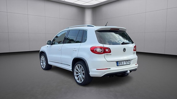 Volkswagen Tiguan 3 of 12