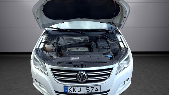 Volkswagen Tiguan 12 of 12
