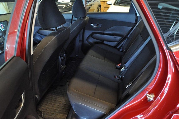 Hyundai Kona 16 of 18