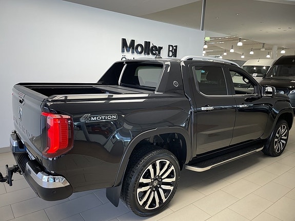 Volkswagen Amarok 7 of 20