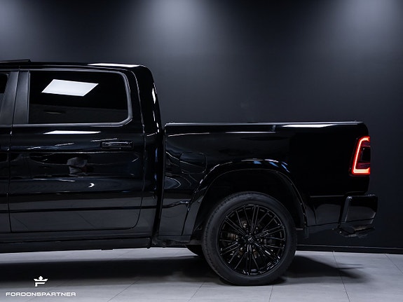 Dodge RAM 1500 3 of 30