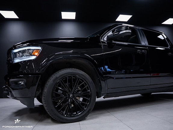 Dodge RAM 1500 4 of 30
