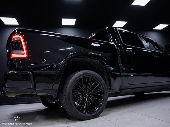 Dodge RAM 1500 12 of 30